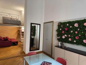 *Luxury Bijoux in Brera - Centre of Milan*