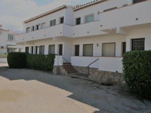 Apartamento frente al mar en Empuriabrava con aparcamiento - ES-228-179