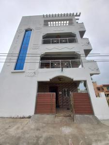Senthil HomeStay