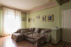 Pit Stop MotorValley - Near Modena Old Town