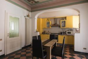 Pit Stop MotorValley - Near Modena Old Town