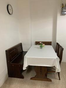 At Mollys metro A LucioSestio