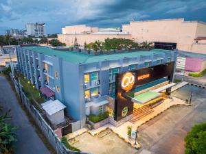 Go Hotels Plus Bacolod - Newly Renovated