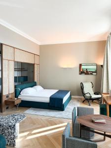 Amabilia Miramare private parking and sea