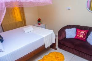 Brima Mangu Apartments, Blue Pacific One bedroom Vee