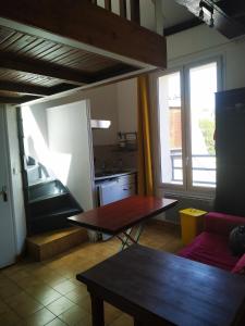 Appartements Studio avec Mezzanine Paris 13 Patay-Tolbiac Metro 14 Tram 3 RER C : photos des chambres