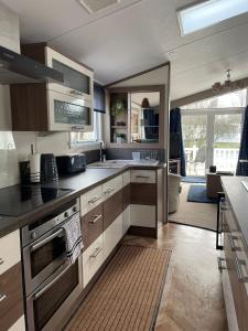2 Bed Lake Front Van, Hoburne Holiday Park