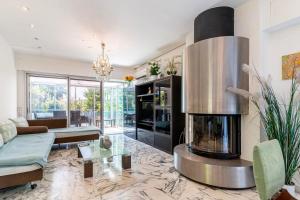 Maisons de vacances Californian villa with pool in Biot : photos des chambres