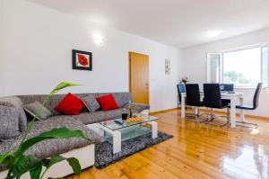 Apartment & Rooms Maždin