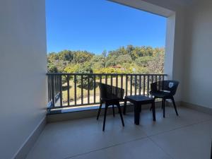 GOOSENECK HOTEL and RESTAURANTS