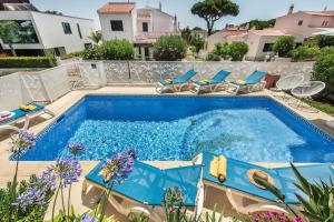Charming Villa With Private Pool in Vibrant Vilamoura, Free AC and Wifi