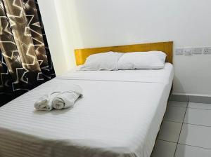 Brima Mangu Apartments, 1 Bedroom Buxton Point