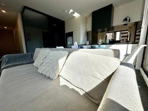 Cozy Apartment with Balcony