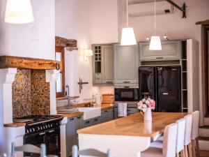 Villas Bastide de Cordes sur Ciel - Piscine chauffee & Parc : photos des chambres