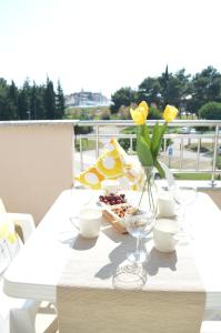 One-Bedroom Apartment with Sea View room in Apartments Nautica