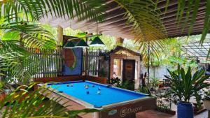 SECRET GARDEN Hostel - WANDERNEST Cat Ba