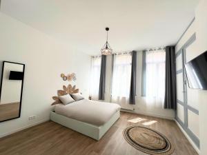 Maison Hypercentre avec jardin, idéale groupes, 5 chambres 5 salles de bain