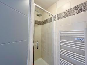 Appartements Maison Hypercentre avec jardin, ideale groupes, 5 chambres 5 salles de bain : photos des chambres