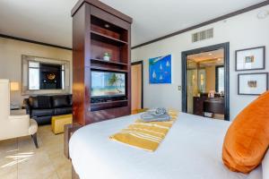 Penthouse with Private Rooftop