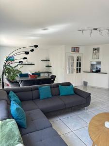 Villa paisible, piscine, BBQ & terrain de pétanque