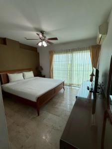 ซิลเวอร์วู้ด รีสอร์ท