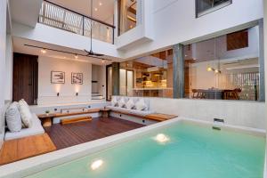 NEW! Luxury Modern 3BR Villa Kesatu in Canggu