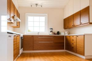 Hus med panoramutsikt i Bud