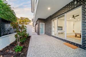 Scarborough Escape, New 2Br Suite, 14G