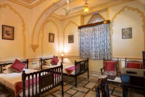 Hotel Narain Niwas Palace