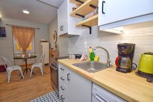 Meliridos Apt Corfu Town