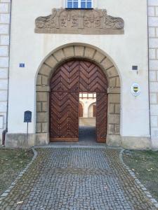 Zámek Spálené Poříčí