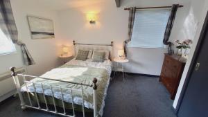 Forest Retreat Sleeps 4 2 Bed Parking
