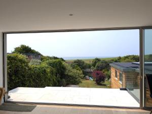 Sea View Villa with Huge Garden & Table Tennis