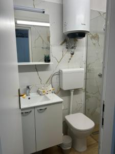 Apartment Studio Rosi 2, Peaceful Stay in Pula, Free Parking