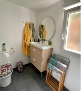 Appartements Chambre Studio Piscine Jacuzzi chez l habitant : photos des chambres
