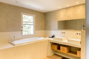 Maisons de vacances Les Gardis Family house for ideal refuge in Provence ! : photos des chambres