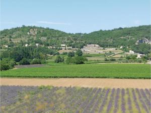 Maisons de vacances Pretty Holiday Home in Courry with Swimming Pool : photos des chambres