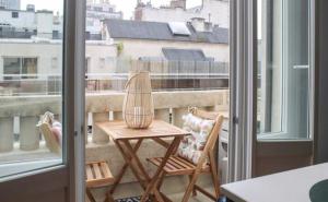 Appartements Appartement 70m2 avec climatisation et balcon privatif proche Champs Elysees : photos des chambres