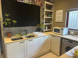 Winelands Beach Cottage