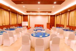 Bisque Magaji Orchid - Malleshwaram, Near Mantri Square Mall & Majestic