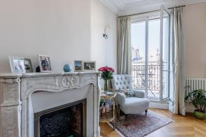 Luxury Apartment-Faubourg Saint Honore close to Arc de Triomphe & Parc Monceau
