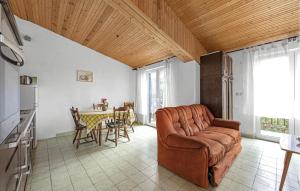 Amazing Home In Rogoznica With Wifi