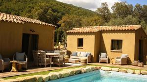 Domaine de Gialla Bergerie Prugna, 2 pers, piscine chauffée, 10 mn plage