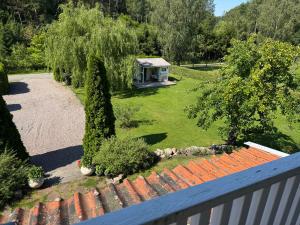 Fridfull idyll intill sjö