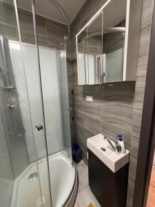 Skvelo zariadená garsonka