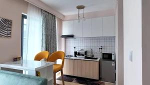 Uzuri studio apartment