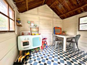 Appartements T2 independant en Rez-de-Villa avec parking, barbecue & aire de jeux pour enfants : photos des chambres