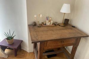 Nice 56m with balcony in rotunda near the sea