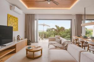 The Bali Manor Collection