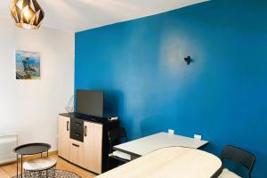 Pretty cosy pearl close to the sea